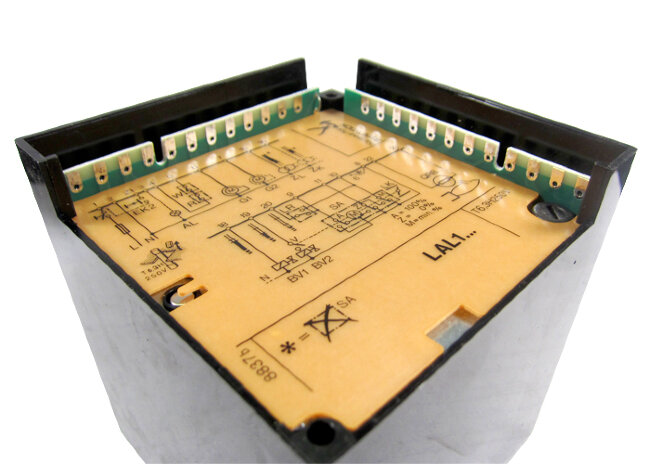 Реле управления LANDIS LAL 1.25 BT (BT 250 DSG 4T) арт. 30865 (3-19-8350) в Ростове-на-Дону