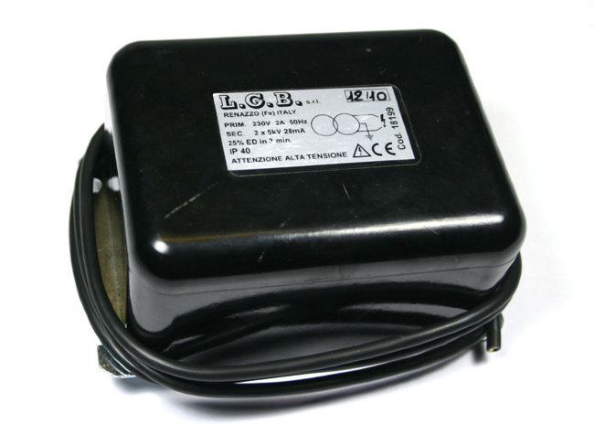 Трансф. поджига LGB Prim. 230В/2A/50Гц, Sec. 2x5кВ/28мА (WBO 65-90) арт. 18199 (3-18-0650) в Ростове-на-Дону