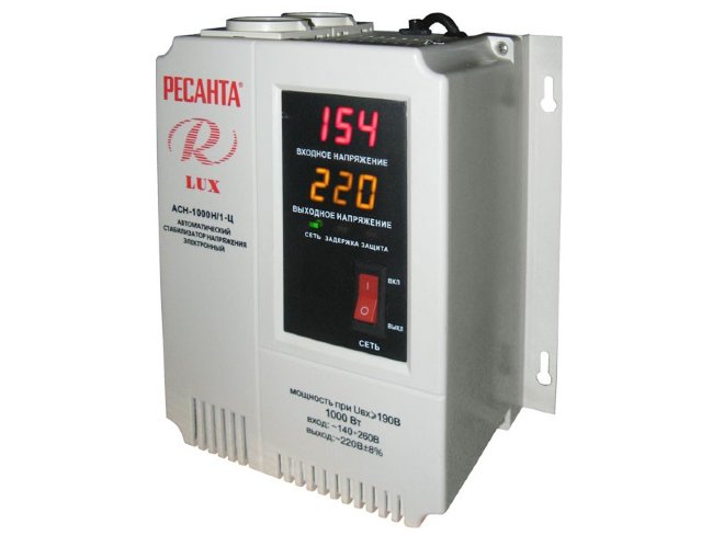 Однофазный цифровой настенный стабилизатор серии LUX РЕСАНТА АСН-1000Н/1-Ц